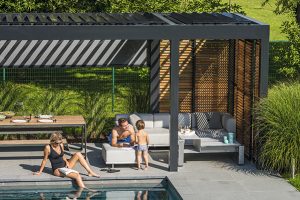 Tú pérgola de jardín, a tu medida: soluciones para personalizar la cubierta de tu patio