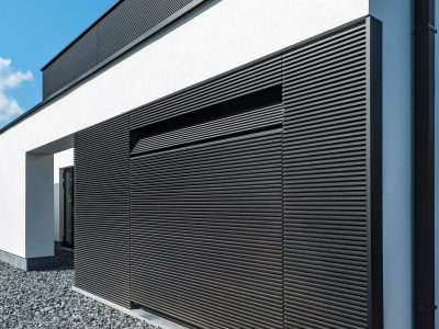 Modernidad y Eficiencia: Fachadas de Aluminio RENSON Instaladas por Síntesi d’Exteriors