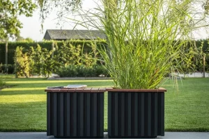 Como hacer más vida en tu jardín (o terraza) con complementos prácticos y decorativos