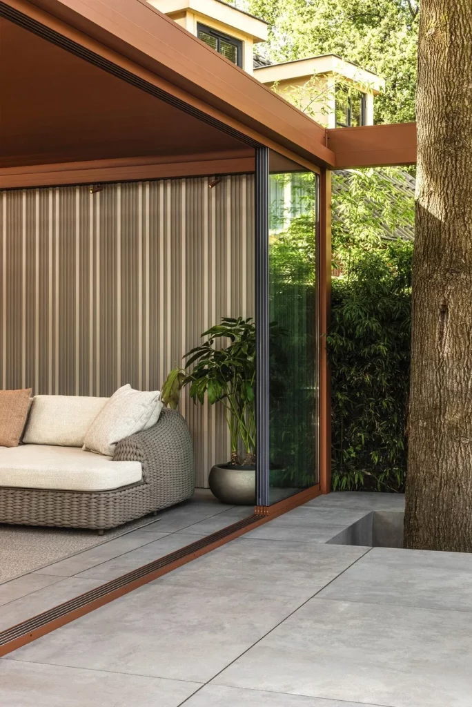 Espacio con pérgola Amani