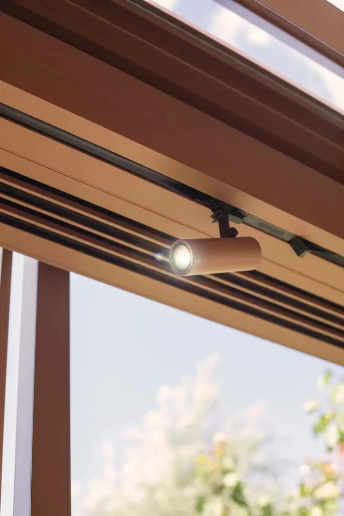 Ampliación exterior con pérgola Renson Amani